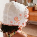 Bonetă din bumbac organic Tishaya Alb